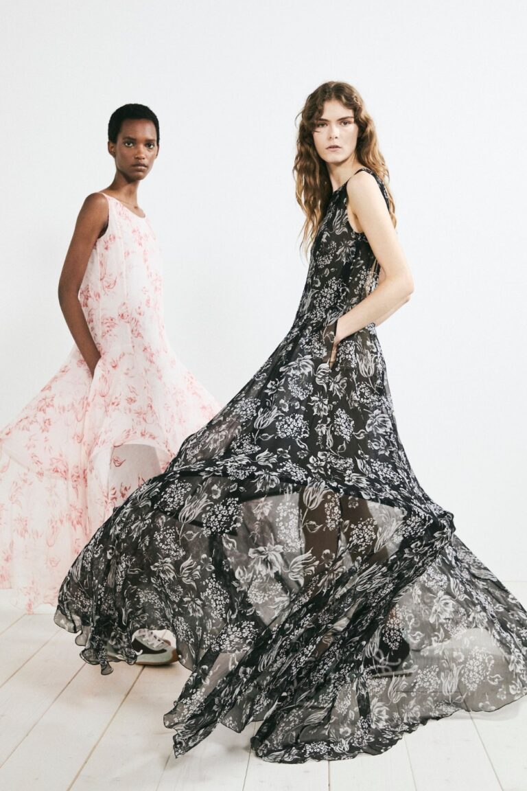 At Loewe, Jonathan Anderson Masters The Art of Creating A Fashion Spectacle