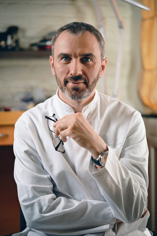 Konstantin Chaykin: The Artist Trapped in the Body of a Watchmaker