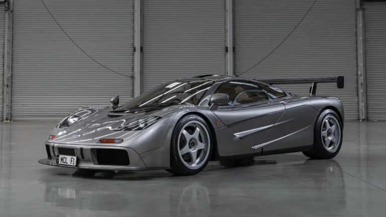 Classic Sports Cars as Investment Assets: Record Sales and Market Dynamics