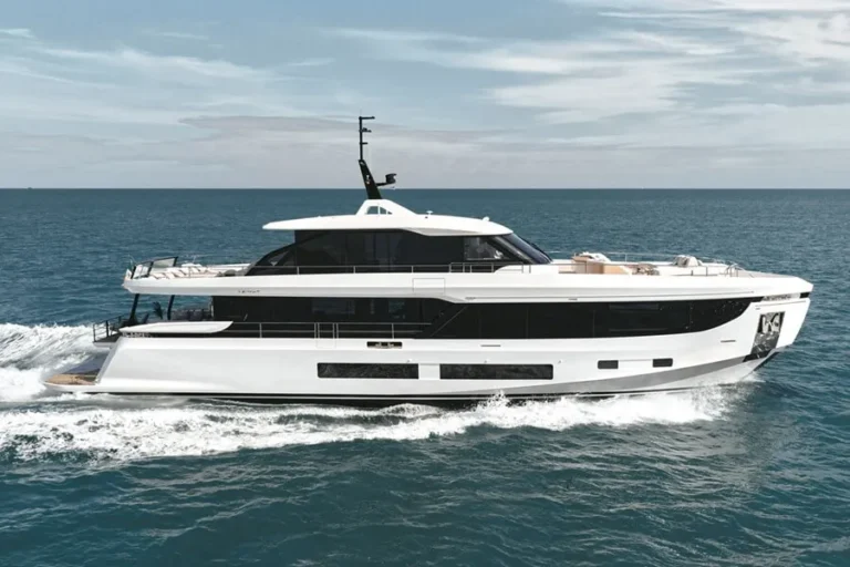 Asia bound: Azimut’s first Grande 30M