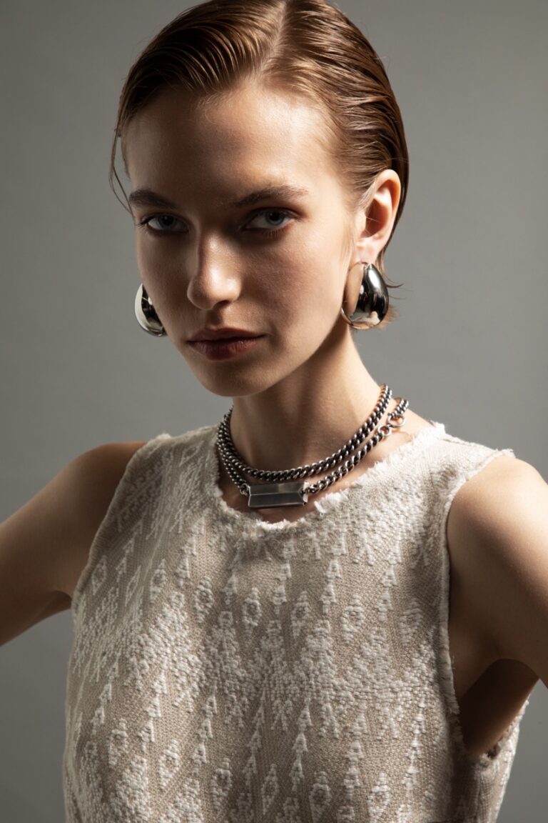 Lisa Von Tang Partners with Jim Thompson for a Limited Edition Resort Wear Collection